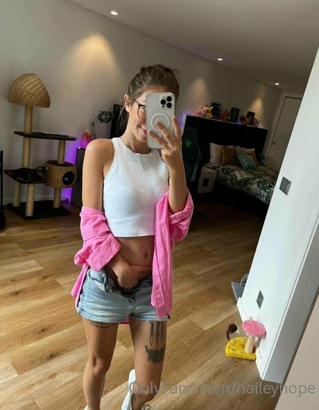 Hailey Hope pornstar nudes img