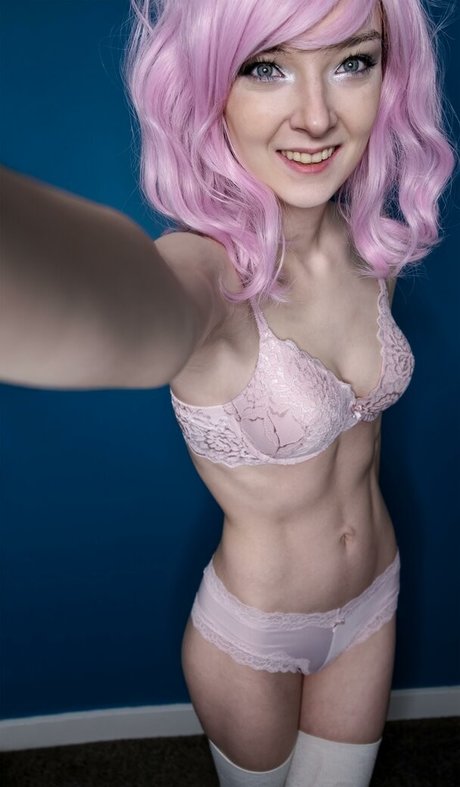 LovelyLunaC hd model image