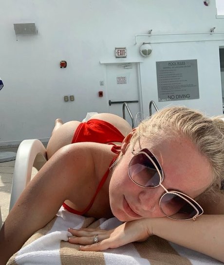 Mandy Sette model beautiful pic