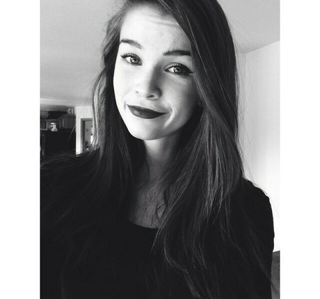 Taymoo pornstar pretty gallery