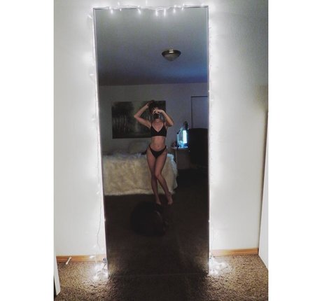 Taymoo pornographic model gallery