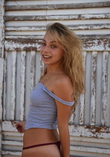 Tohar Fried sexy star pic