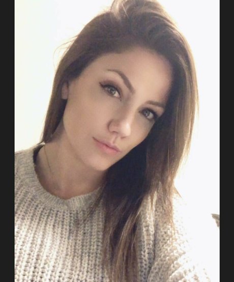 KayPea erotic pornstar pictures