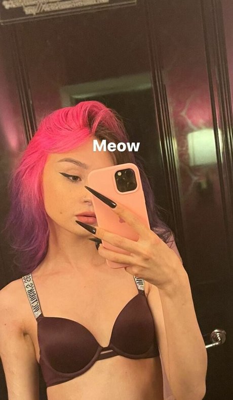 Amy Split perfect model photo