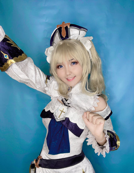 azulacan hot star img