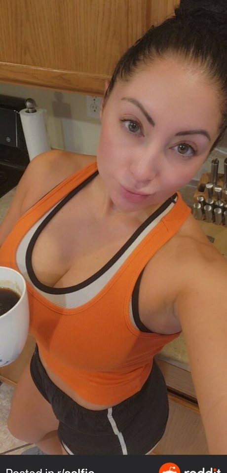 Vegashousewifey perfect star image