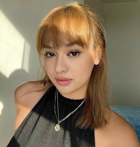 Gaile Cgeq_ pretty model images