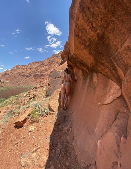 casadyarobertson model sexy pics