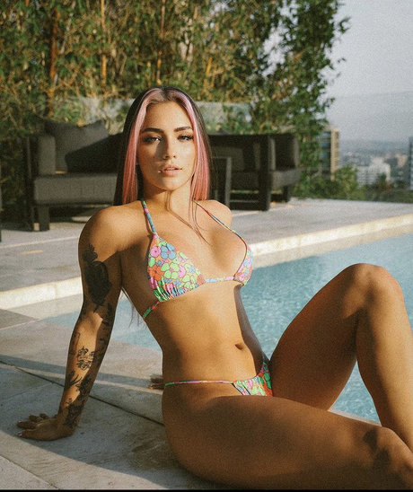 LavaGirl pornographic model pic