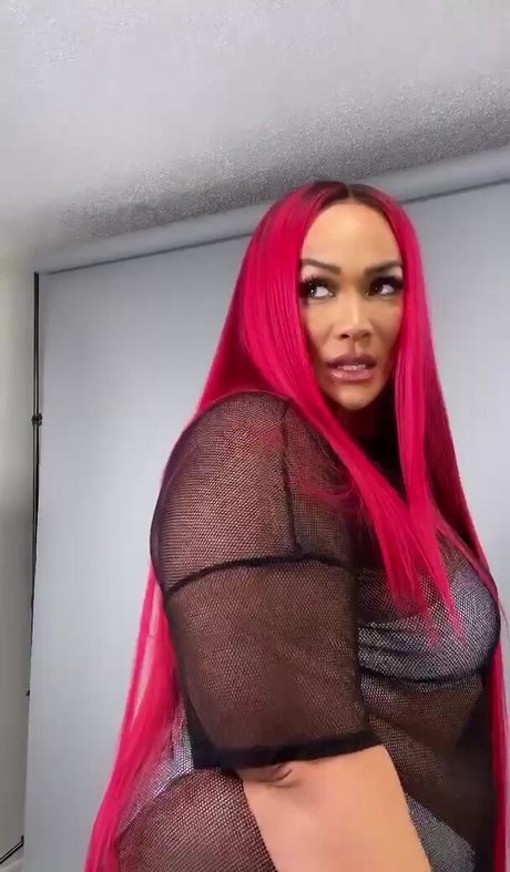 Lina Fanene free star images