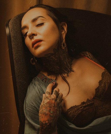 Tatiana Shmaylyuk free model picture