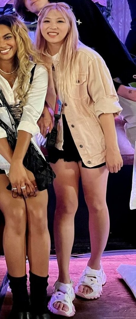 Yvonneflinetv xxx model picture