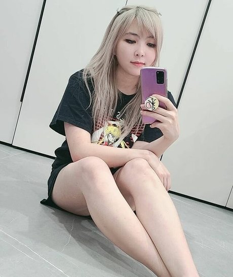 Yvonneflinetv model free images