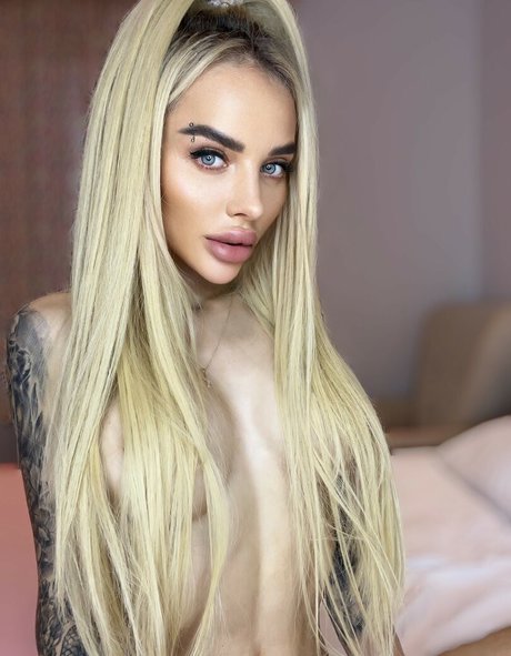 bisexual onlyfans exclusive photo