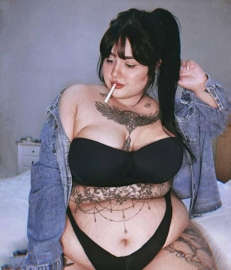 Suzane pb model exclusive picture