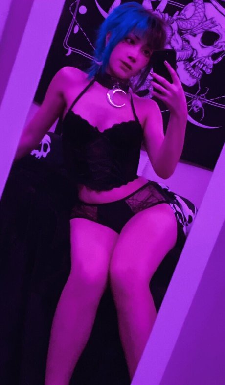 _devil d0ll model art pic