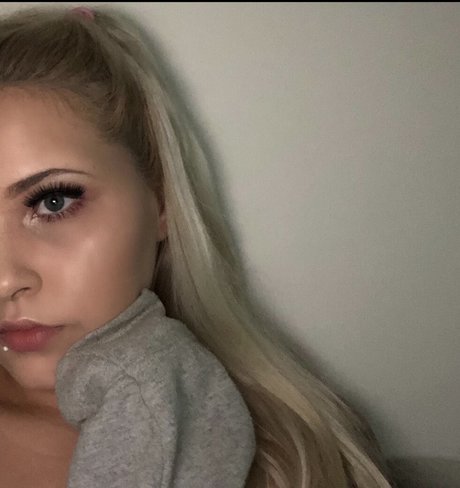 Babygirl xx perfect pornstar archive