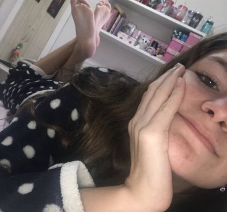 Thata Big Soles pretty pornstar pics