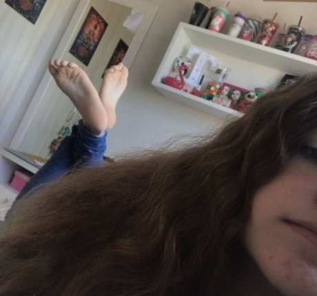 Thata Big Soles model erotic gallery