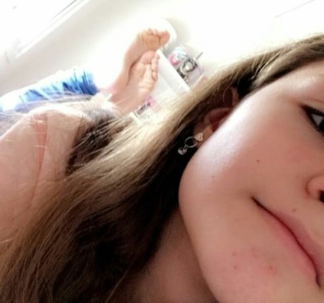 Thata Big Soles sex actress photos