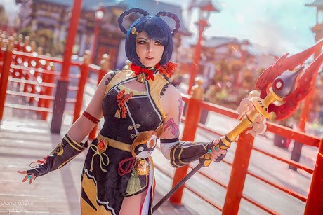 Bizarre Deer thumbnail