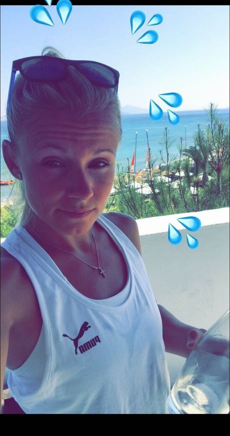 Julia Simic pretty actress picture