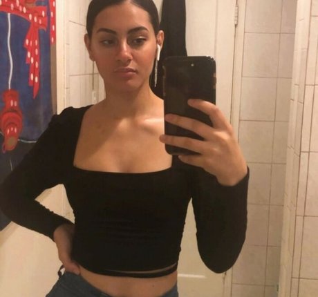 Cashgodmeme naked actress pictures