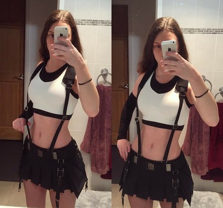 Elfvie exclusive pornstar images