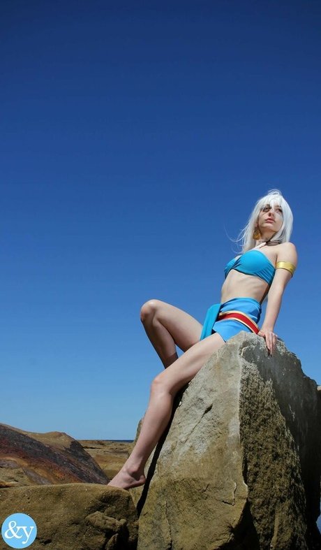 Elfvie hot actress photo