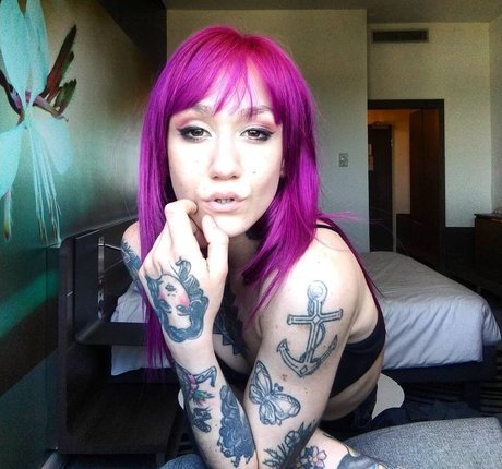 Redfoxy12 profile pic