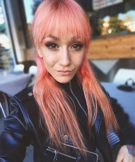 Redfoxy12 perfect model gallery