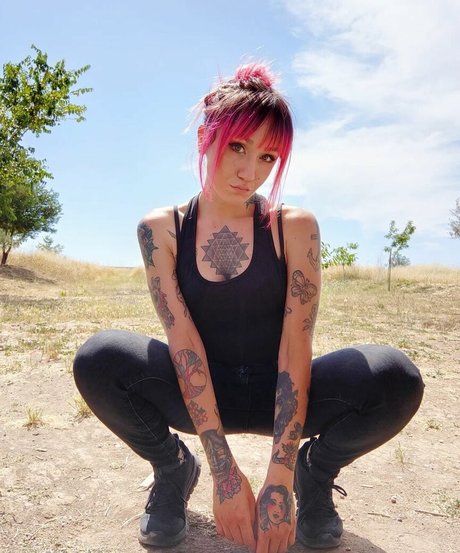 Redfoxy12 free actress pic