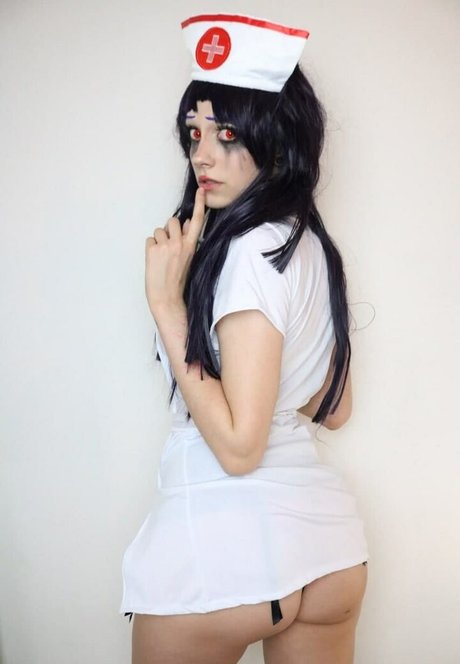 Emasyy sexy actress pics