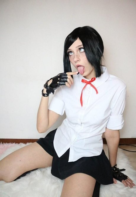 Emasyy star hot photo