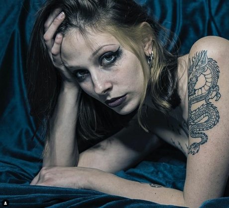 Meimanson model nudes photos