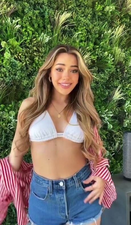 Shaela Mc Gilton star top pic