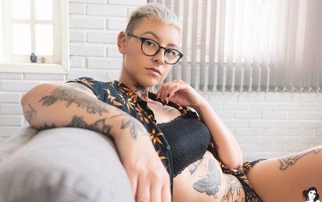 Biahink hd pornstar image