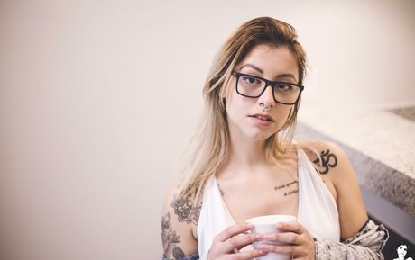 Biahink model art photos