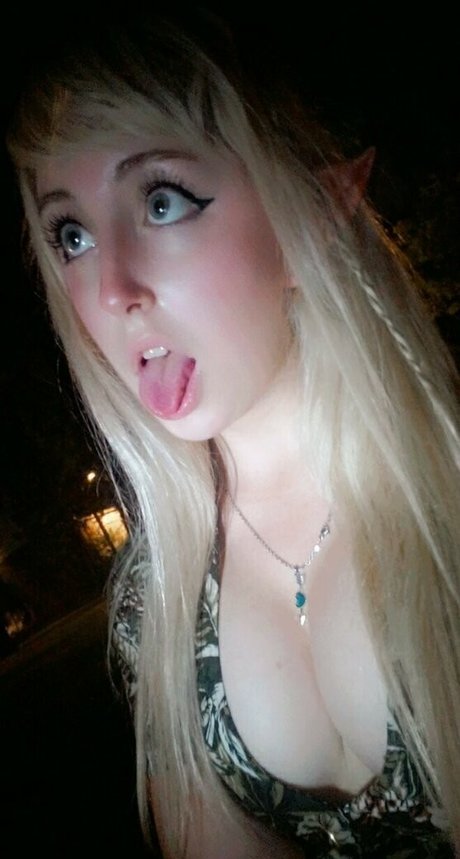 Moon IRL model erotic gallery