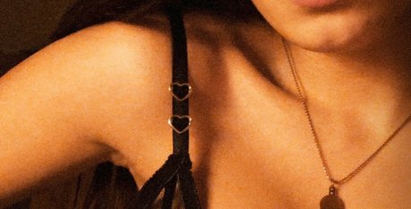 Flor Laneve model free pics