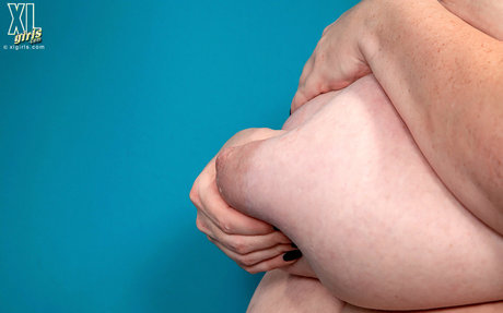 Lexxxi Luxe xxx model pics