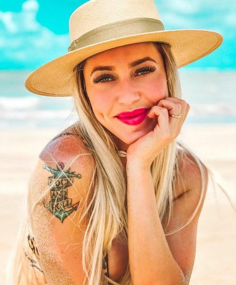 Adri Freitag best actress image