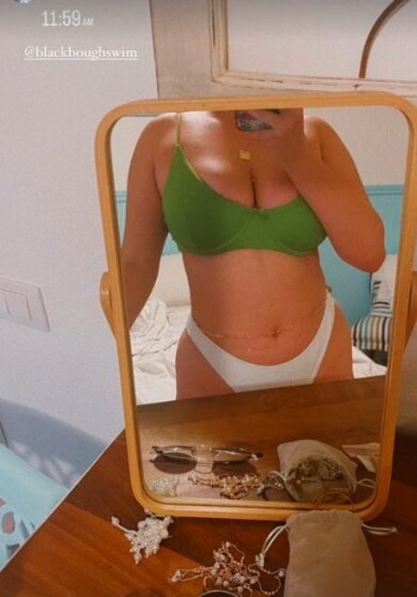 Emma Topps beautiful model photos