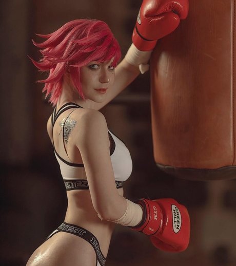 Grusha adult model gallery