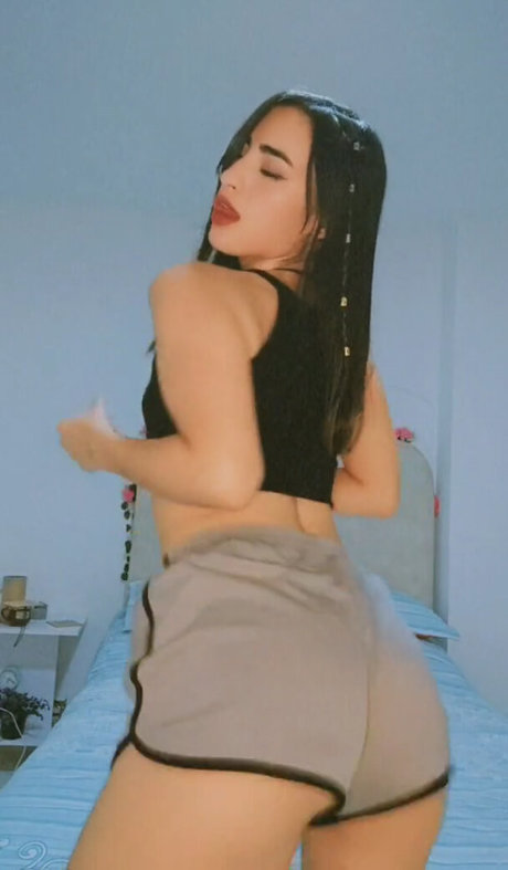 YulenyGz perfect pornstar gallery