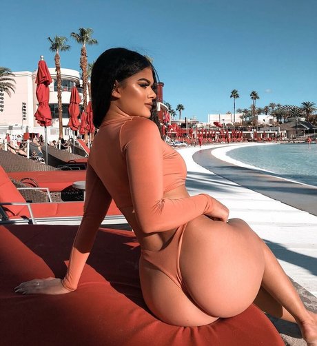 Dayanna Comas nude star photo