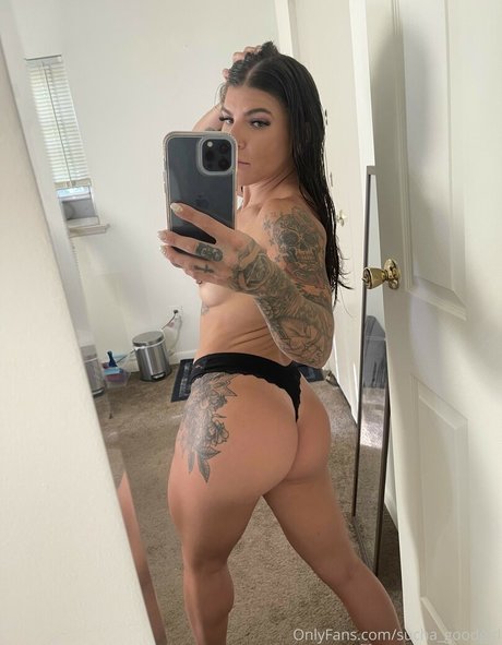 SuchaGoodGirlDanie beautiful model pic