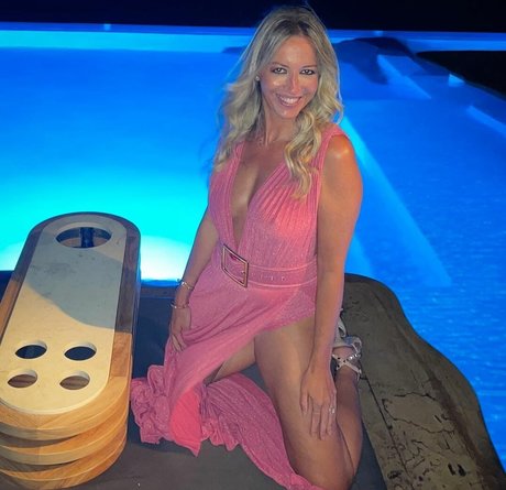 Elenamici nudes star pic