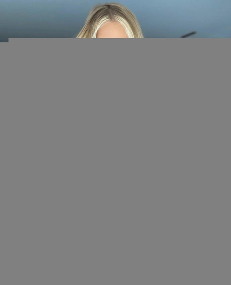 sarahx ws model high quality photo