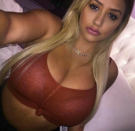 Aubrey Lynn Berg model sex pic